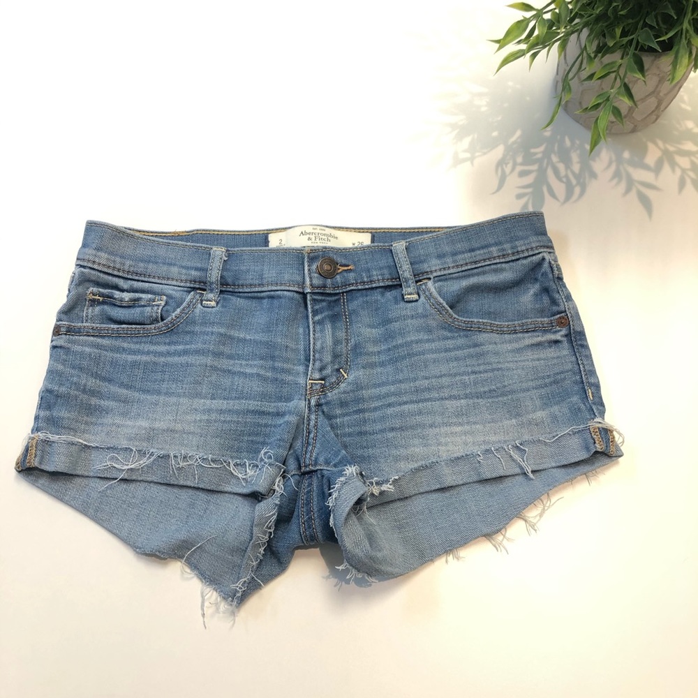 ABERCROMBIE & FITCH Cutoff Denim Shorts